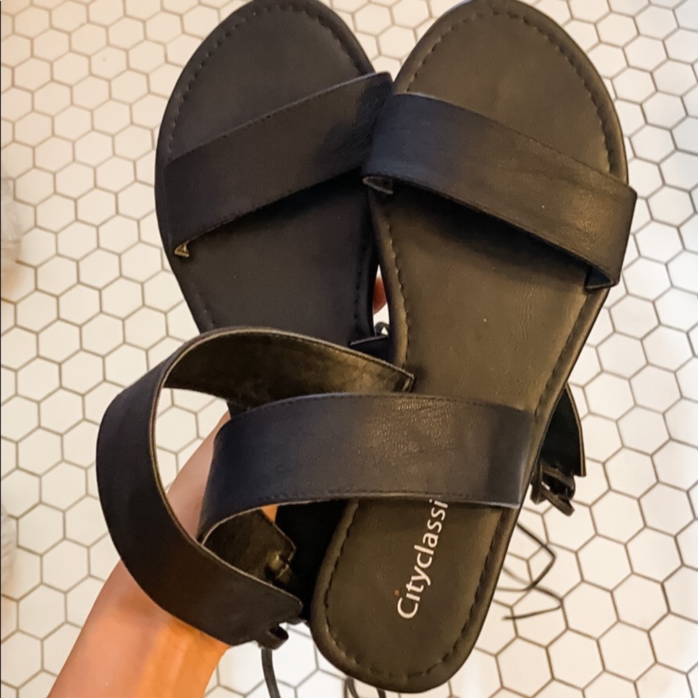 Strappy flat sandals